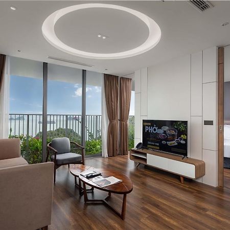 Flamingo Premium Lan Ha Bay Resort Hai Phong Esterno foto