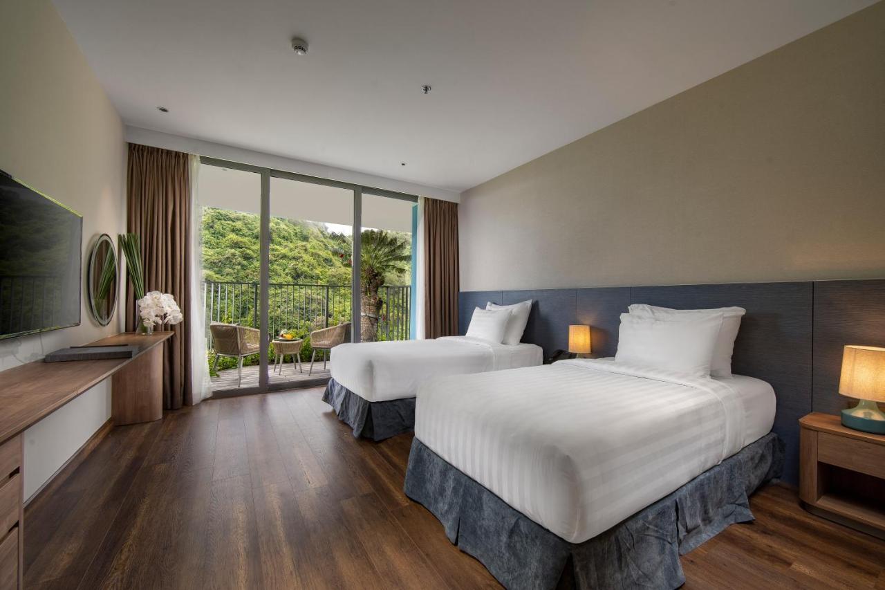 Flamingo Premium Lan Ha Bay Resort Hai Phong Esterno foto