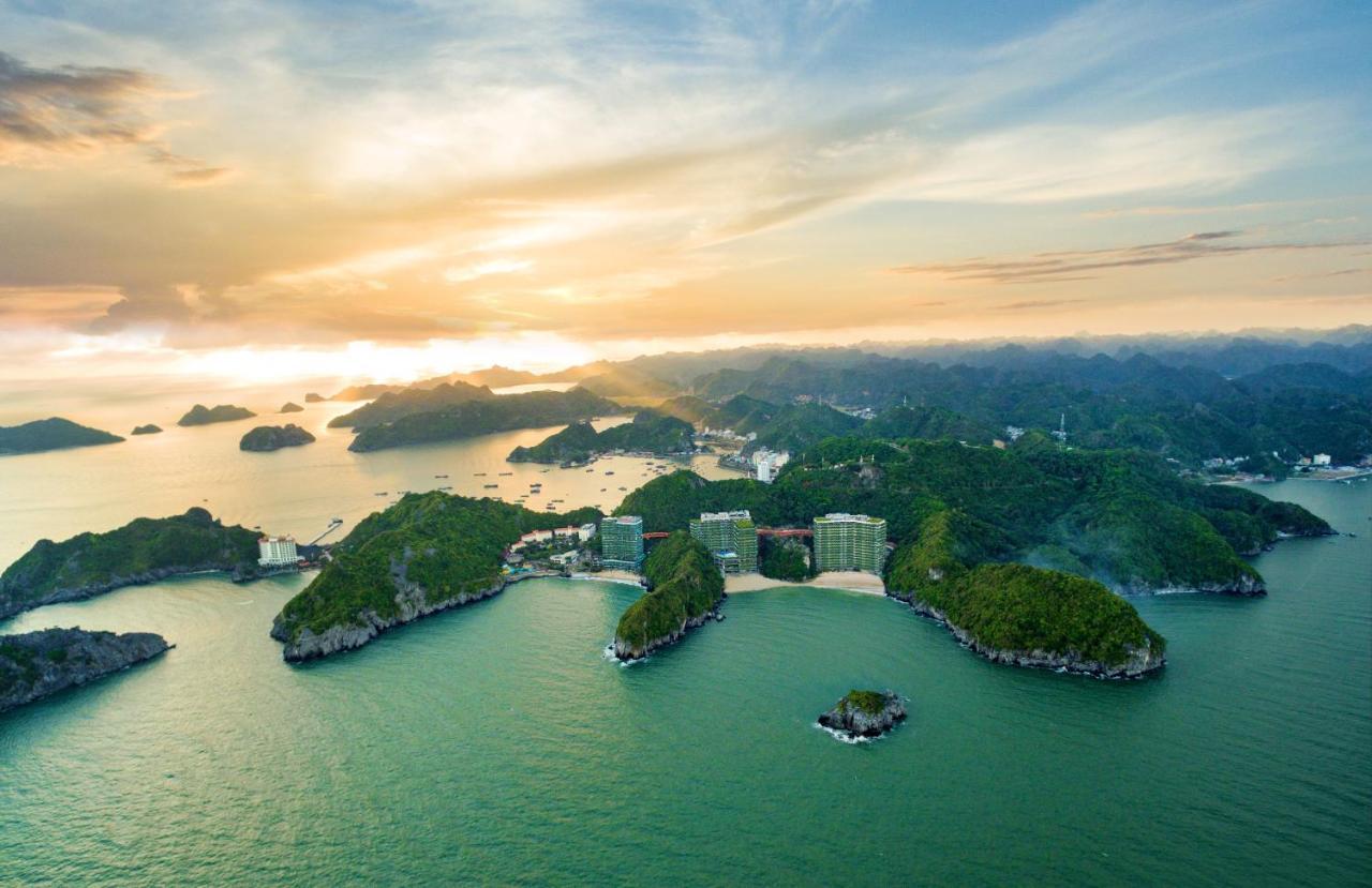 Flamingo Premium Lan Ha Bay Resort Hai Phong Esterno foto