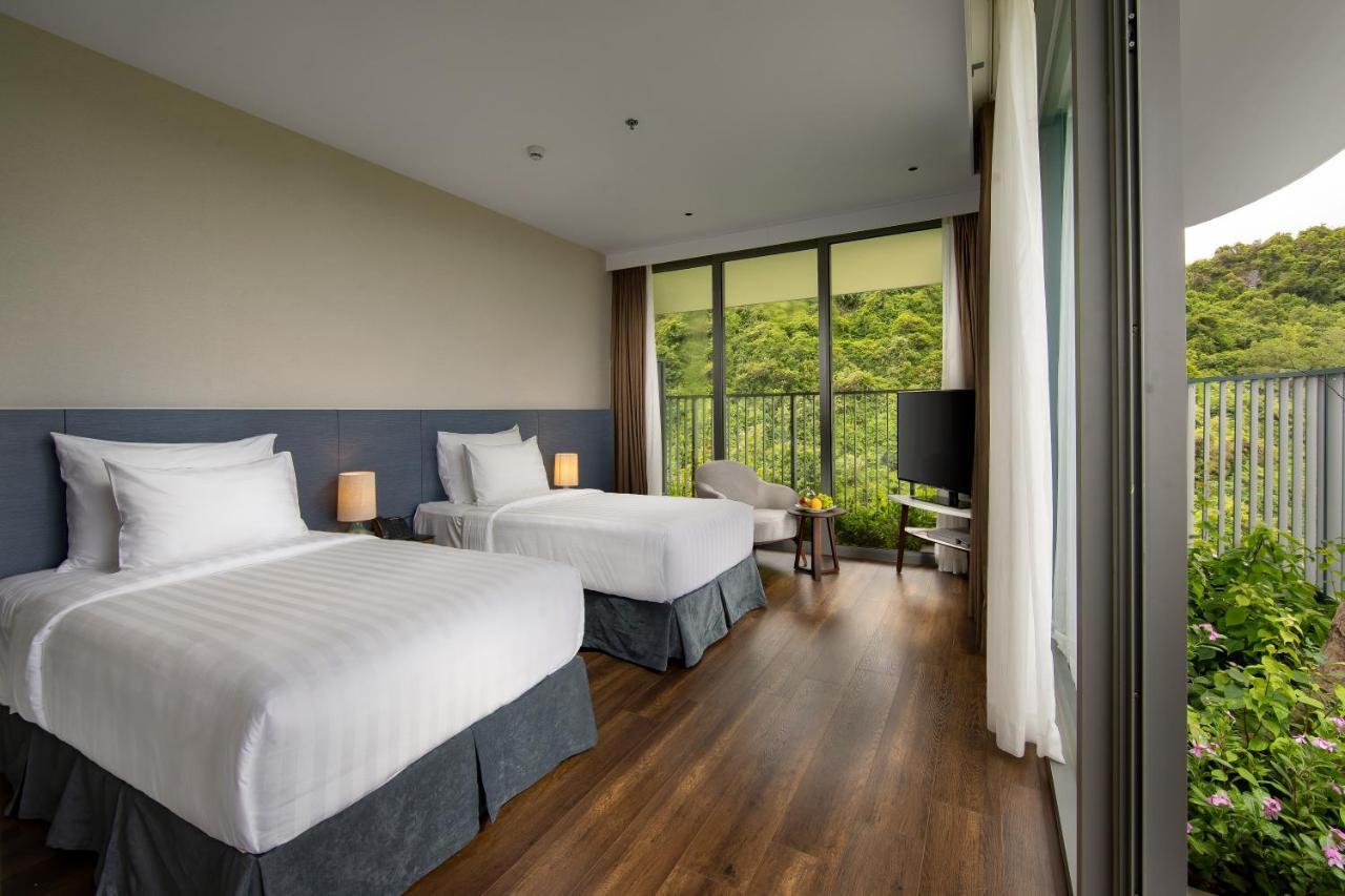 Flamingo Premium Lan Ha Bay Resort Hai Phong Esterno foto