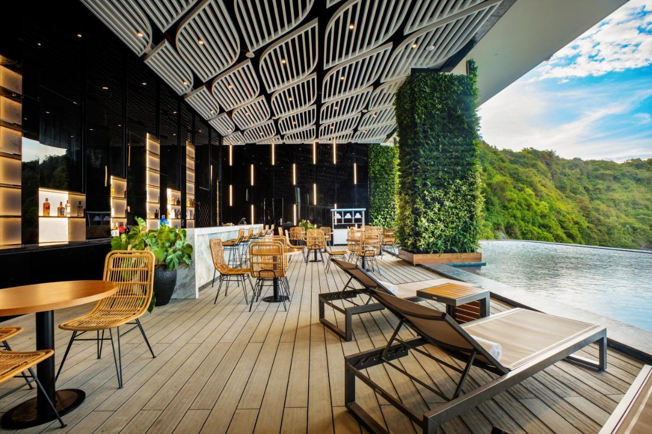 Flamingo Premium Lan Ha Bay Resort Hai Phong Esterno foto