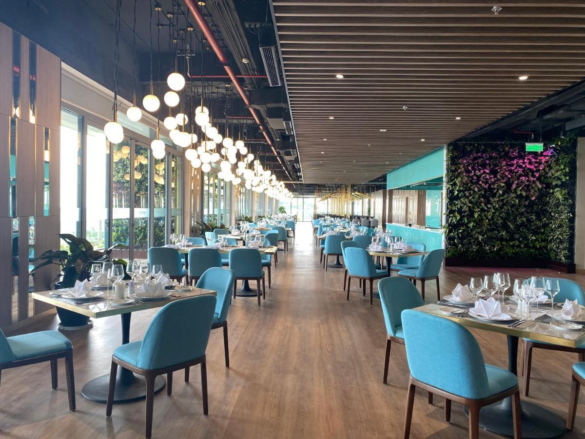 Flamingo Premium Lan Ha Bay Resort Hai Phong Esterno foto